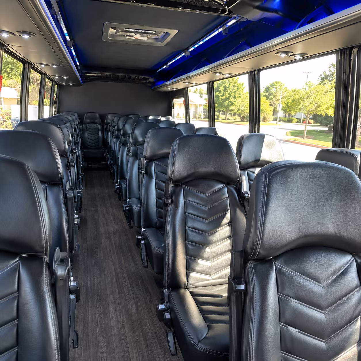 can i book a one way a round trip or a multi day package for a bus in mansfield