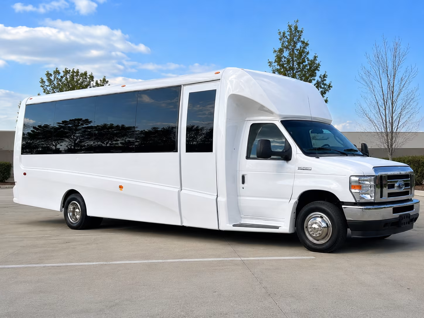 charter buses to dfw airport for corporate travel groups