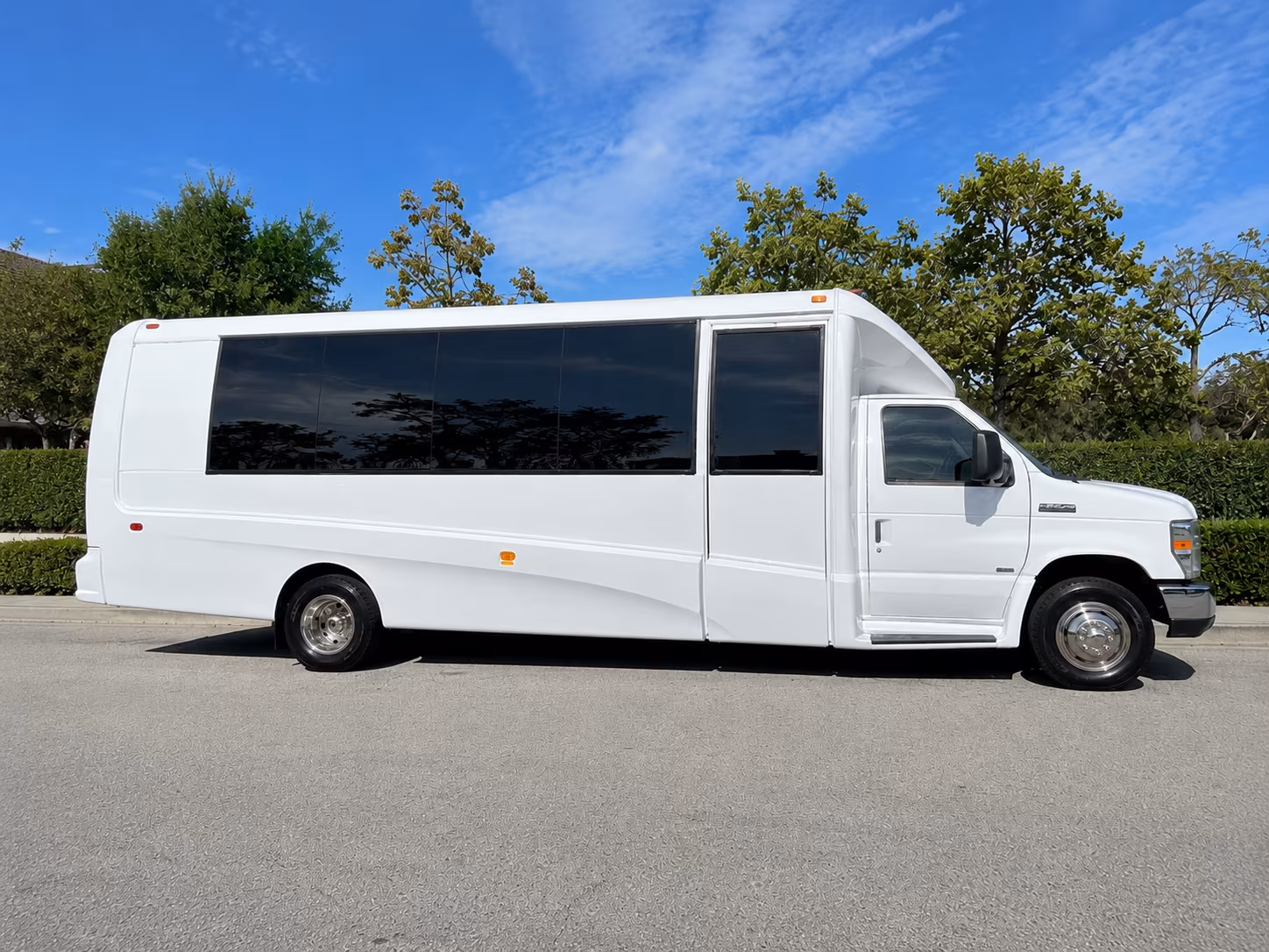 convention and conference shuttle buses from mansfield to fort worth
