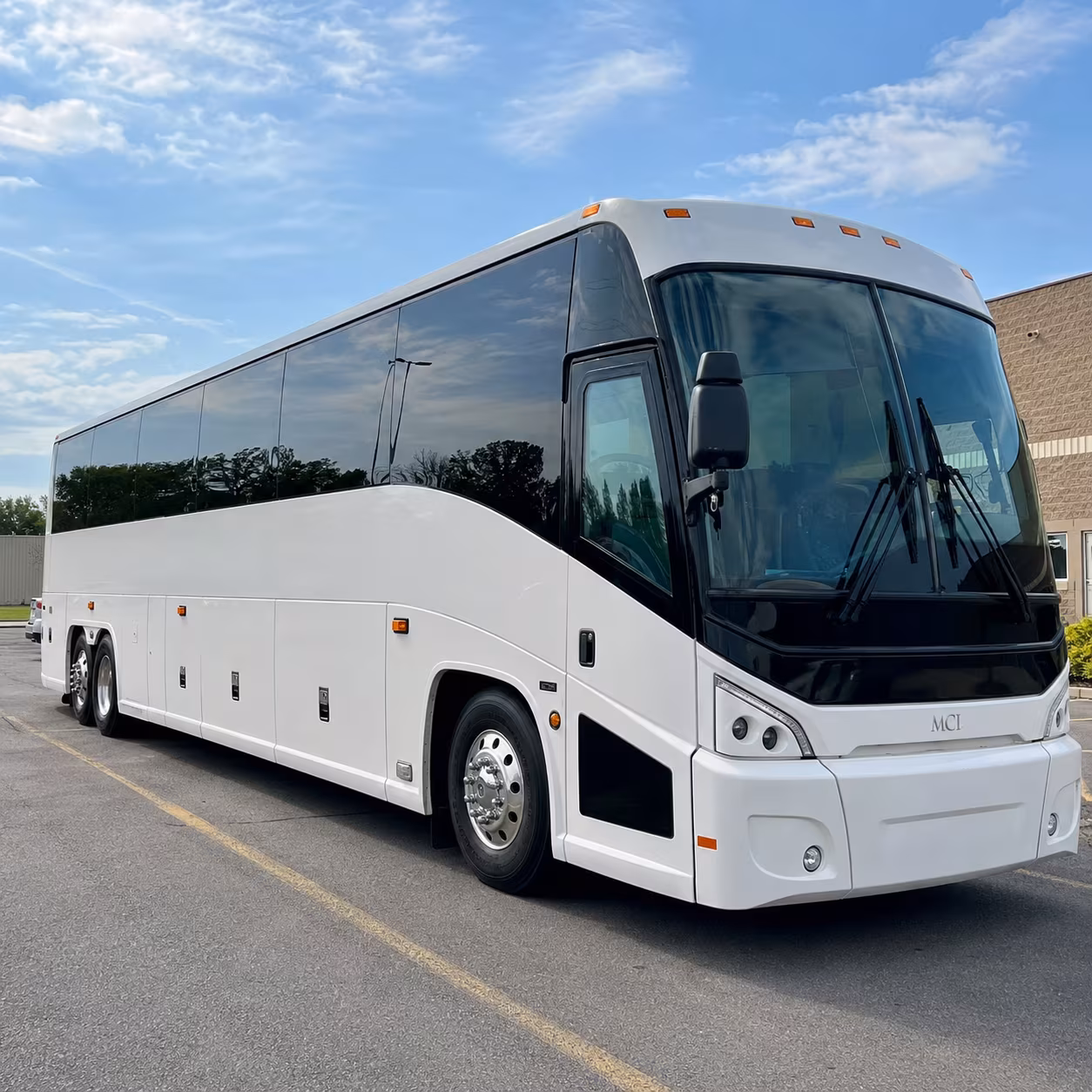 mansfield charter bus rentals for daily workforce commutes